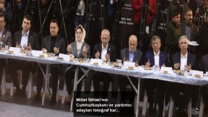 millet-ittifakinin-cumhurbaskani-ve-yardimci-adaylari-fotograf-karesine-sikinti-sigdi-A6VbpYNk.jpg