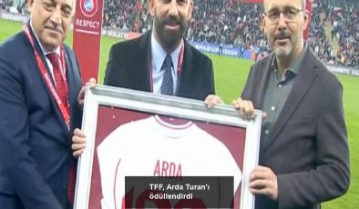 TFF, Arda Turan’ı ödüllendirdi