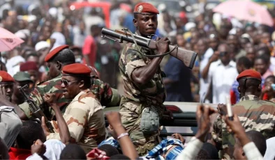 Nijer’in Fransa’ya büyükelçisini çekmesi için tanıdığı 48 saatlik müddet doldu