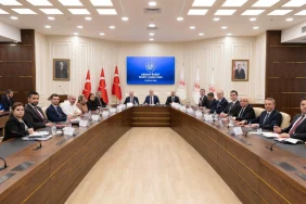 6763fa6298bd9473__w1200xh732