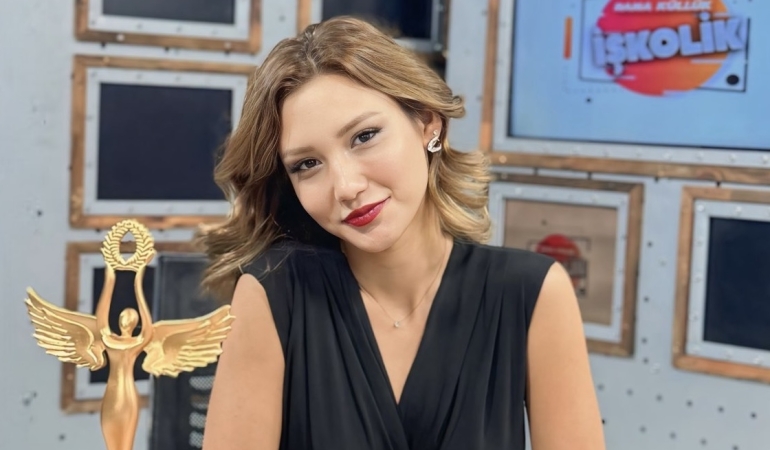 Tarot ve Ritüel Dünyasının Yıldızı: İlkim Su Derin