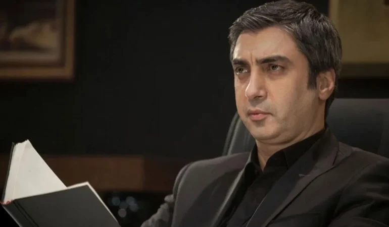 Necati Şaşmaz, Kurtlar Vadisi’nin Polat Alemdar’ı, Umreye Gitti ve Hayranlarının Yoğun İlgiyle Karşılaştı