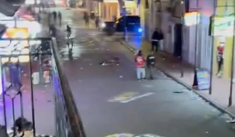 ABD’de 15 Kişiyi Öldüren Saldırganın Ordudan Terhisli Olduğu Açıklandı