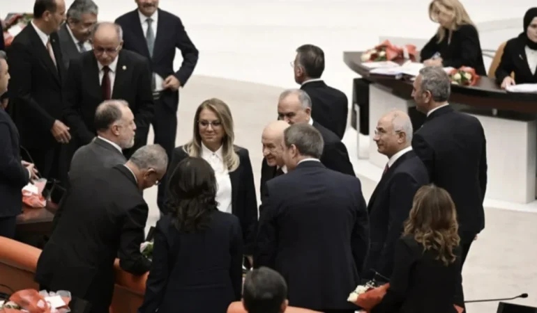 DEM Parti Heyeti, Devlet Bahçeli ile Görüşecek