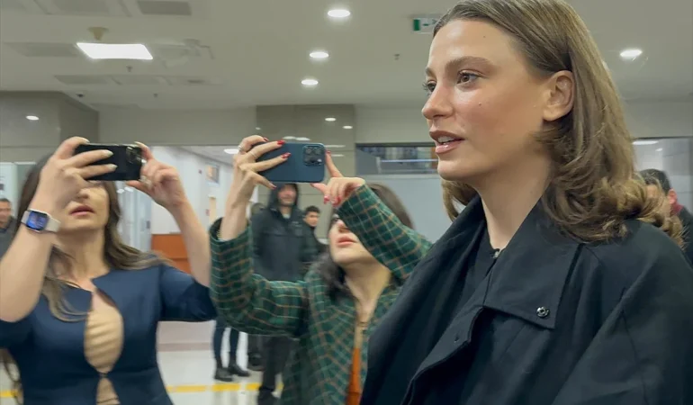 Serenay Sarıkaya’dan Savcılık Açıklaması: “Hakkımızda İftiralar Atılıyor”