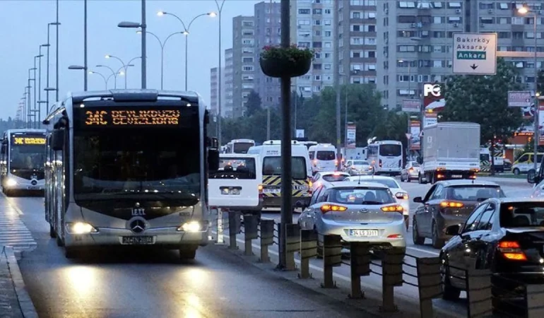İSTANBUL’DA ULAŞIMA YÜZDE 35 ZAM YAPILDI