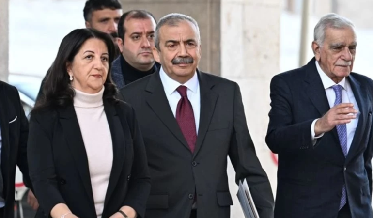 İMRALI HEYETİ, ERBİL’DE MESUT BARZANİ İLE GÖRÜŞECEK