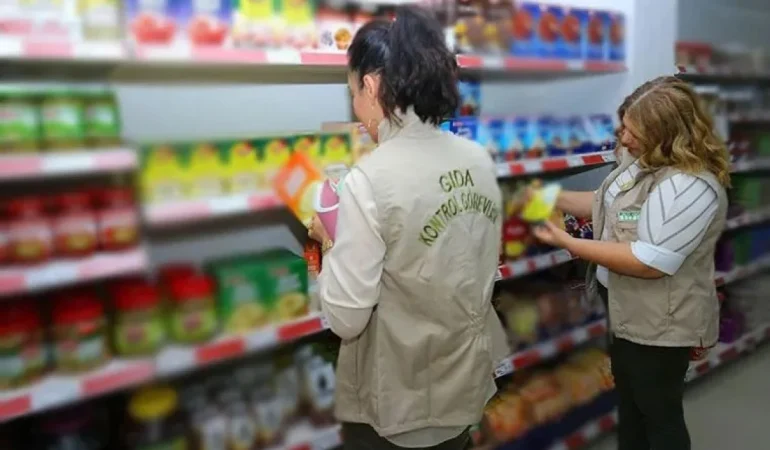 GIDADA ŞOK LİSTE: SUCUK, SALAM, PEYNİR VE ZEYTİNYAĞINDA HİLE TESPİT EDİLDİ!