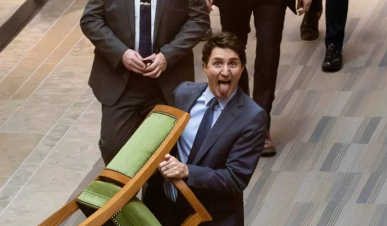 JUSTIN TRUDEAU İSTİFA ETTİ, MAKAM KOLTUĞUNU DA YANINDA GÖTÜRDÜ!