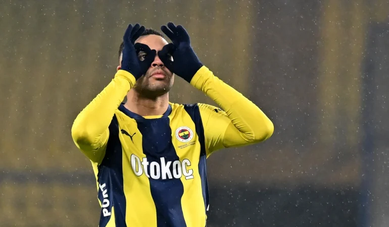 YOUSSEF EN-NESYRI TARİHE GEÇTİ! 19 YIL SONRA BİR İLKİ BAŞARDI