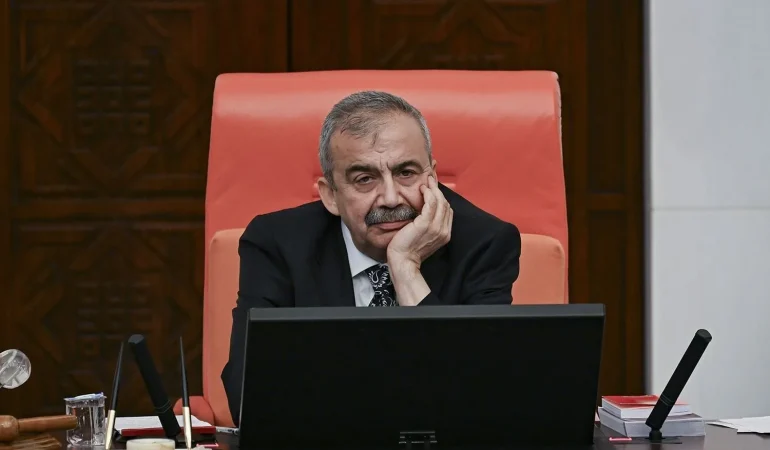 SIRRI SÜREYYA ÖNDER’İN SAĞLIK DURUMUNA İLİŞKİN FLAŞ AÇIKLAMA