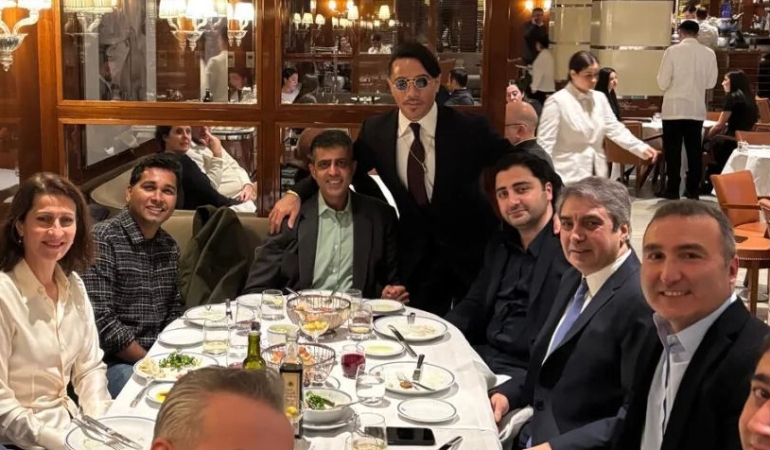 NECATİ ŞAŞMAZ, BOYKOT LİSTESİNDEKİ NUSRET’TE DOSTLARIYLA GİTTİ!