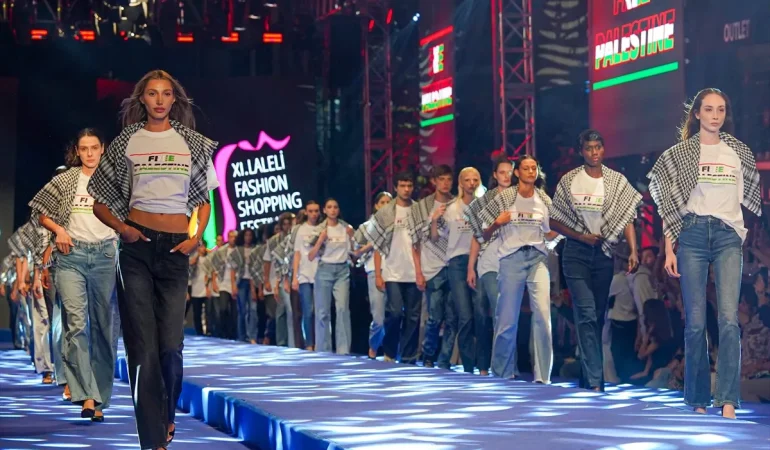 İstanbul’da 60 Mankenden Filistin’e Destek