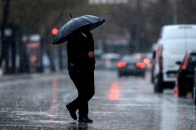 ankara-valiligi-bu-gece-yerel-kuvvetli-saganak-ve-gok-gurultulu-saganak-bekleniyor-vbsj