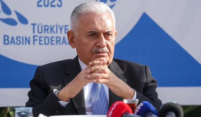 Binali Yıldırım’dan Kritik Barış Çağrısı: “İmralı’ya Gitmekte Hiç Mahzur Yok”