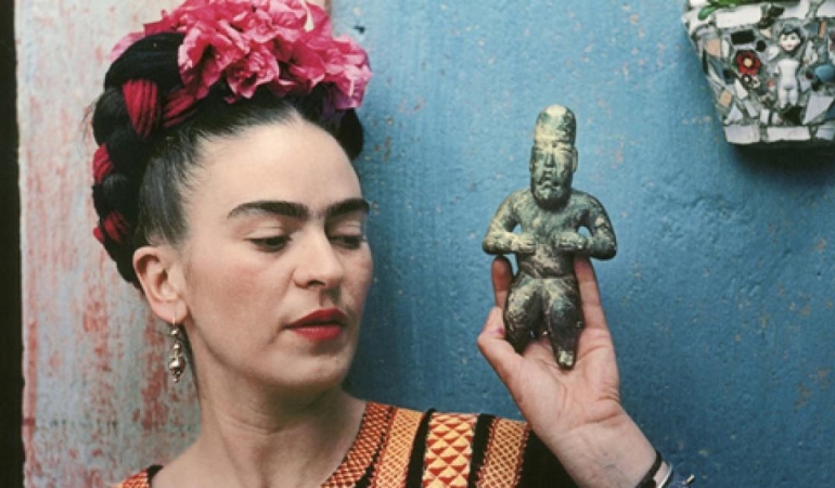 Frida Kahlo’nun Tablosu Müzayedede Tarih Yazdı: 54,6 Milyon Dolarlık Rekor!